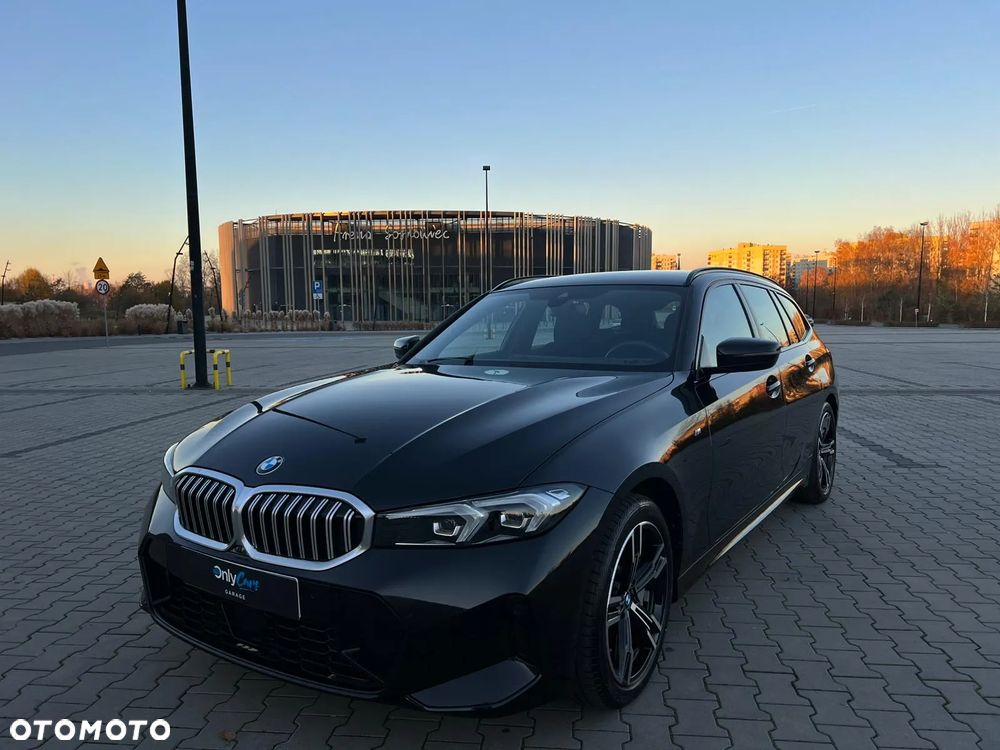 BMW Seria 3 330i xDrive M Sport - 30