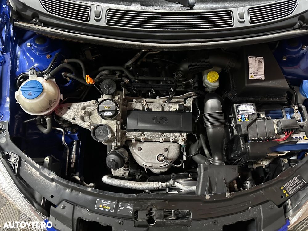 Skoda Fabia 1.2 HTP Elegance - 11
