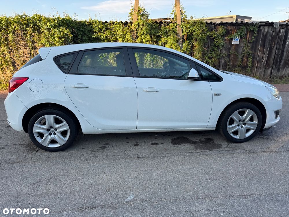 Opel Astra 1.4 Turbo ecoFLEX Start/Stop 150 Jahre - 9