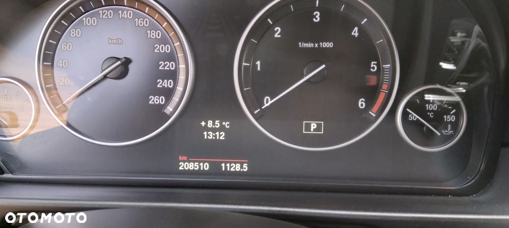 BMW Seria 5 518d - 14