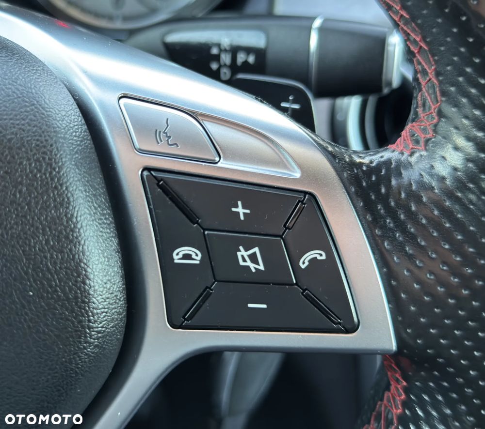 Mercedes-Benz GLA 2015