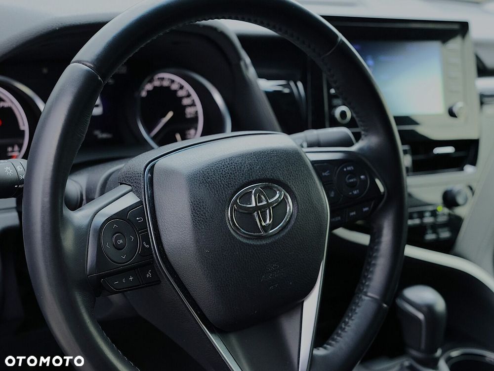 Toyota Camry 2.5 Hybrid Comfort CVT - 17