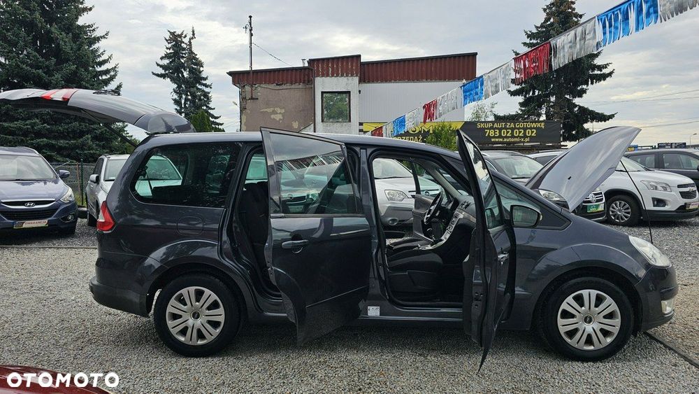 Ford Galaxy - 13