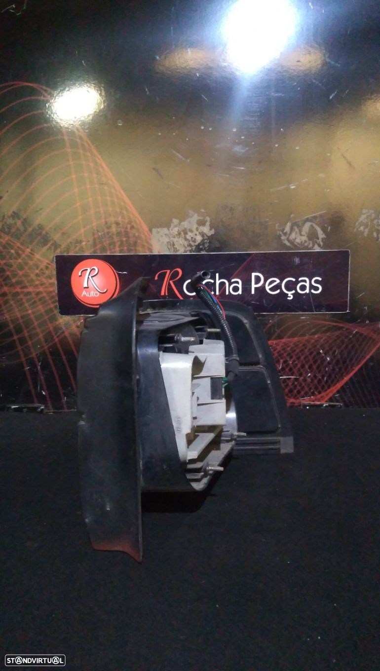 Farolim Stop Esq Rover 200 Três Volumes (Xh) - 5
