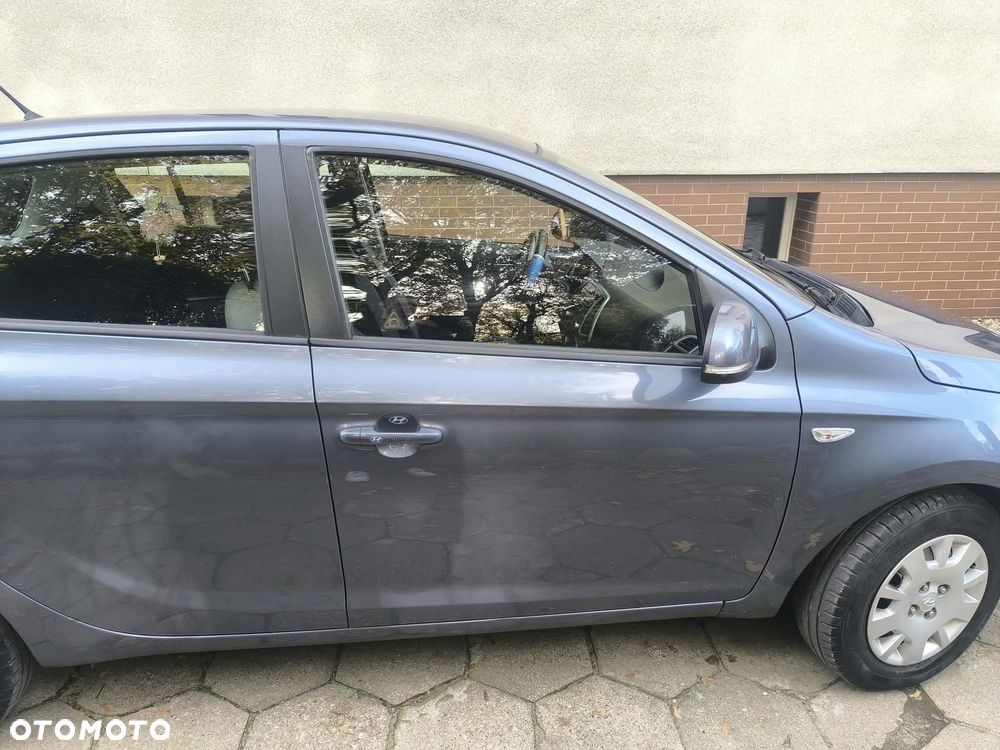 Hyundai i20 - 22