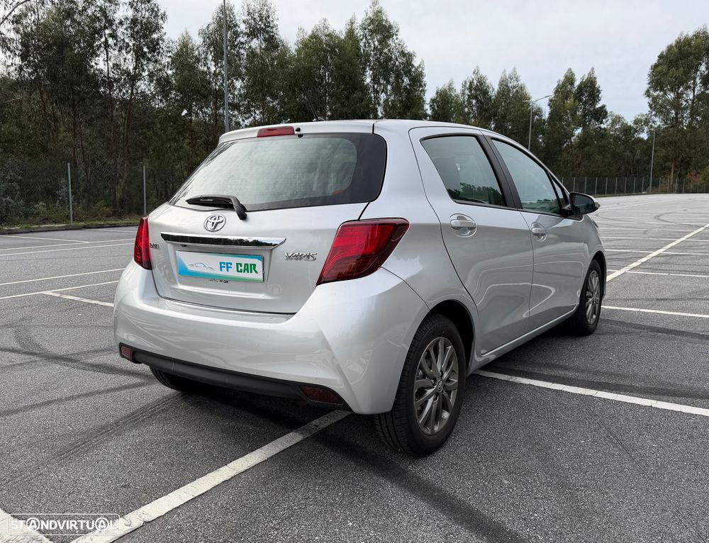 Toyota Yaris 1.4 D-4D Comfort+P.Style - 2