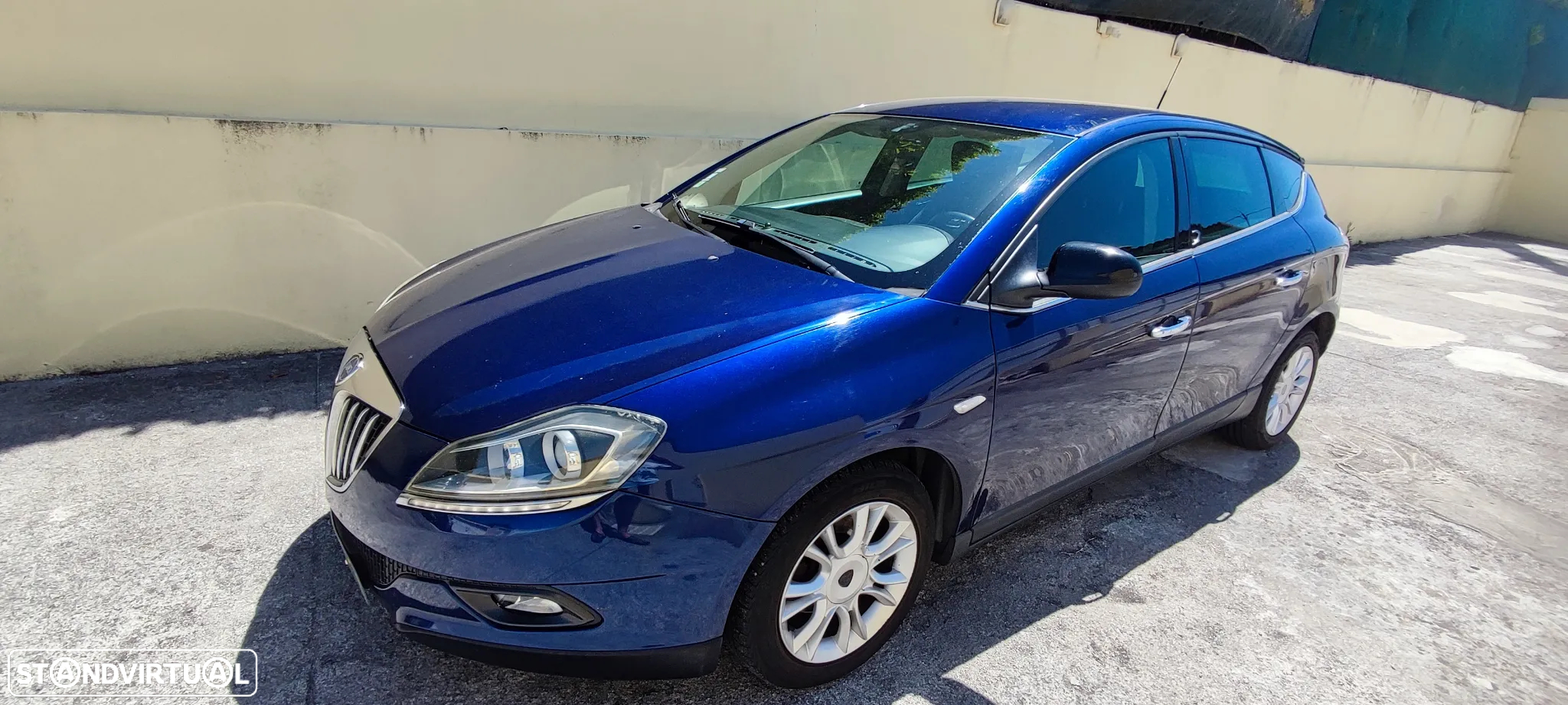 Lancia Delta 1.6 M-Jet Platino - 9