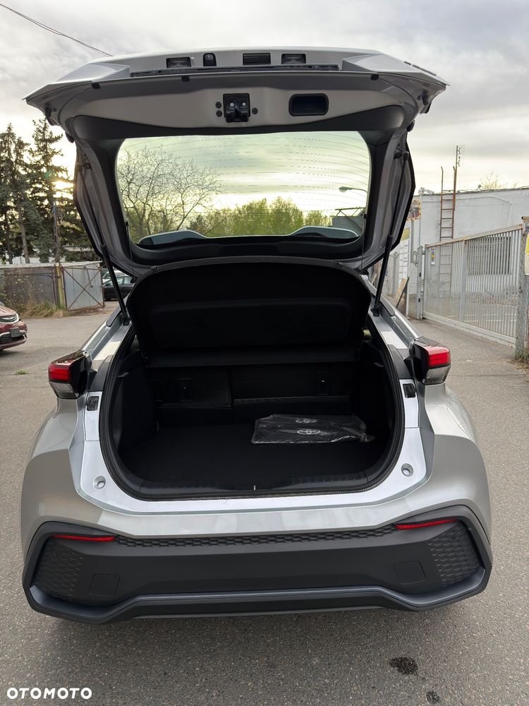 Toyota C-HR Business-Edition - 7