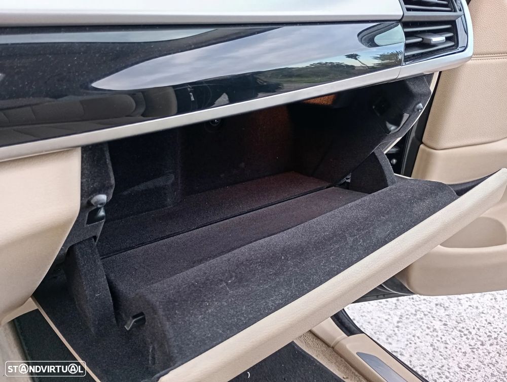 BMW X5 25 d sDrive Comfort 7L - 28