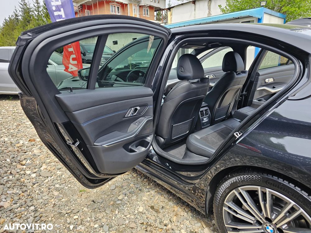 BMW Seria 3 320d Aut. Edition M Sport Shadow - 23