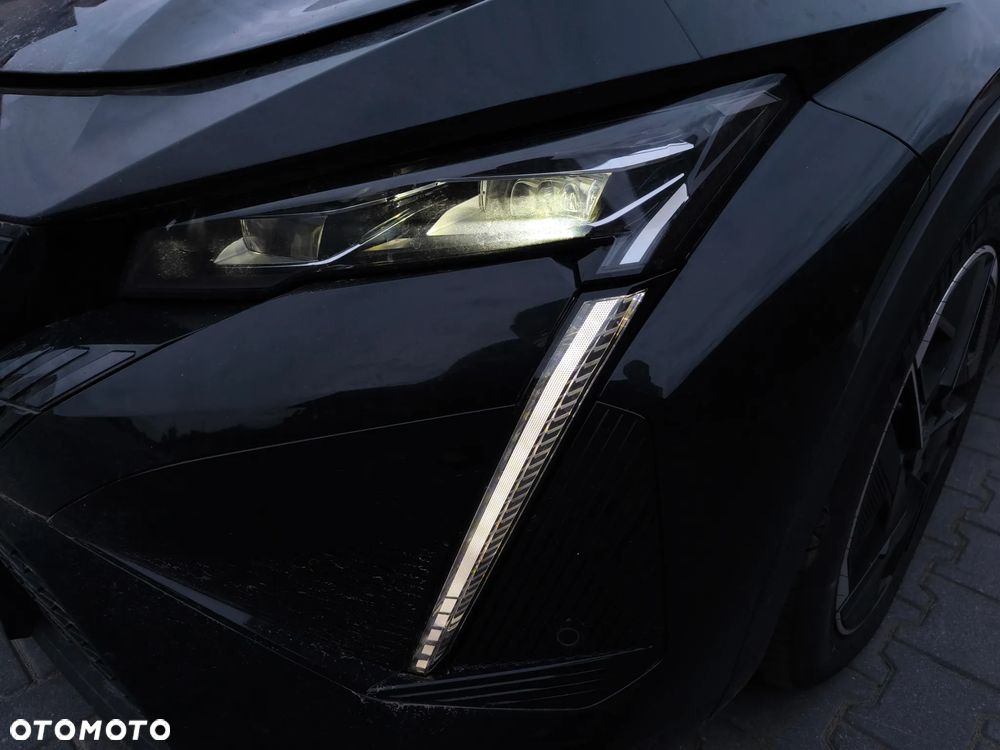 Peugeot 408 HYBRID 136 e-DSC6 GT - 16