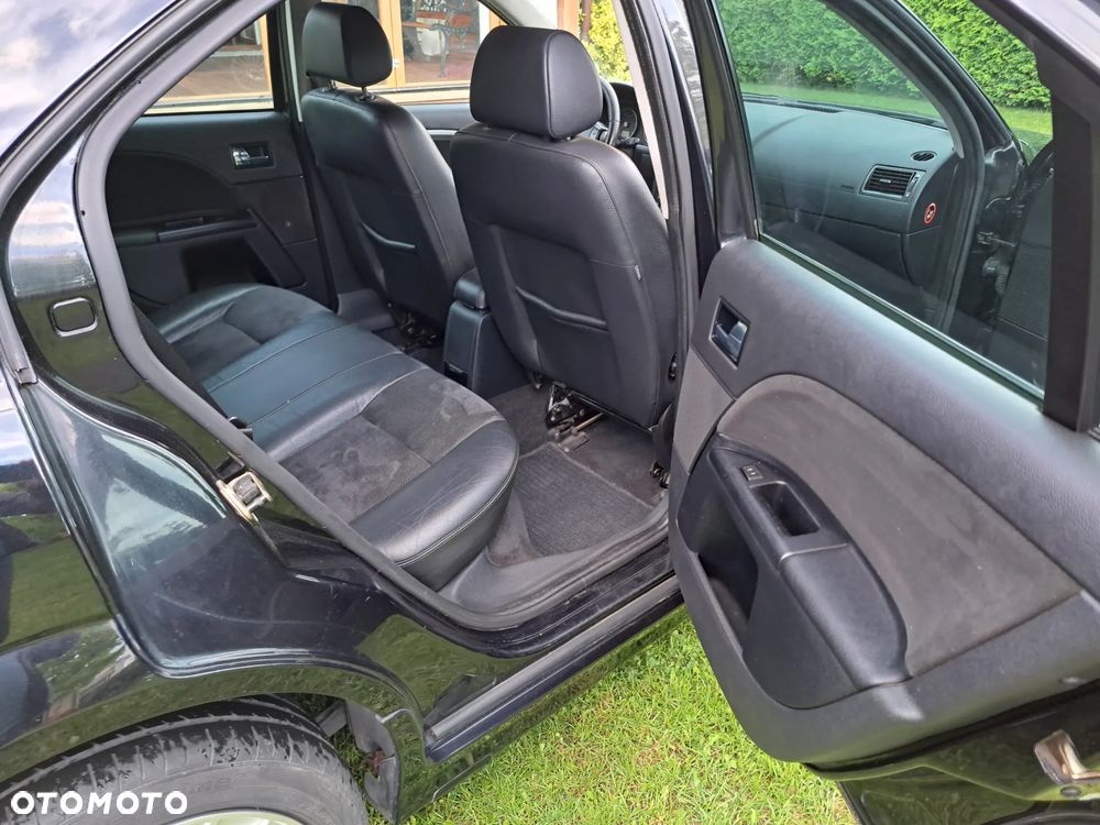 Ford Mondeo - 13