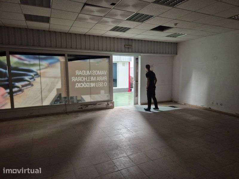 Vendo ou Arrendo Loja 95 m² — Hiper Grossista Porto Alto - Grande imagem: 3/5