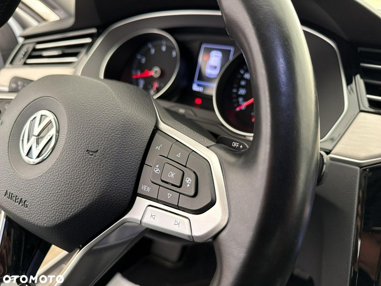 Volkswagen Passat 1.5 TSI EVO Elegance DSG - 27