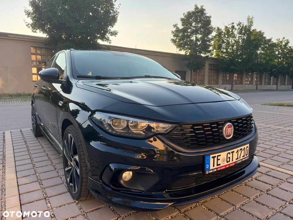 Fiat Tipo 1.4 T-Jet S-Design - 1