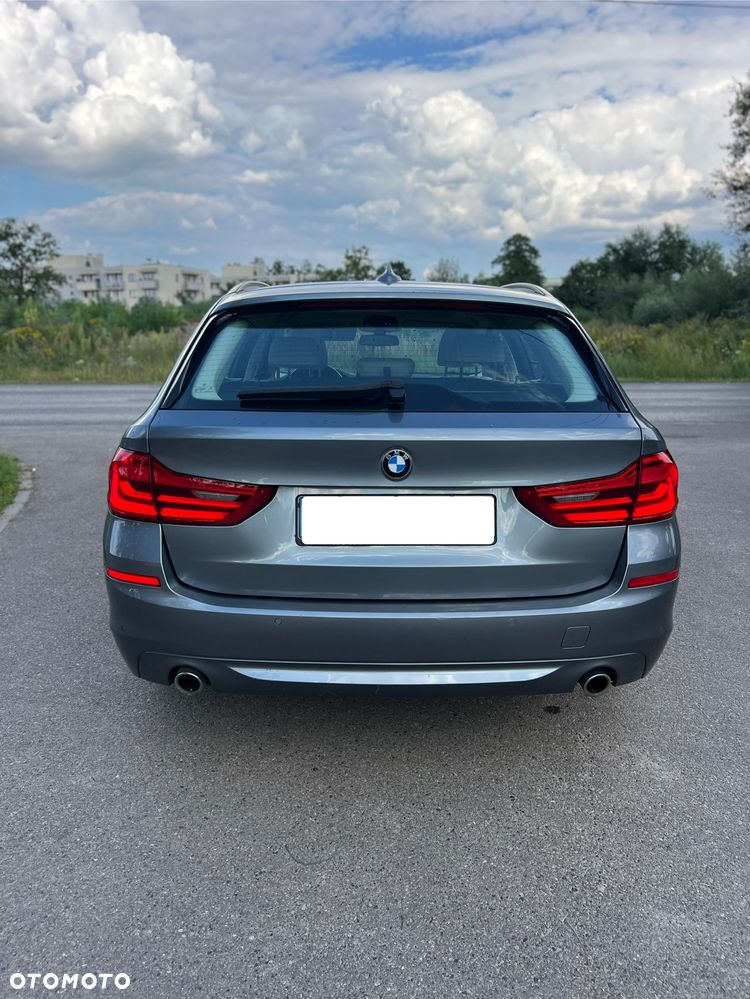 BMW Seria 5 520d Luxury Line - 8