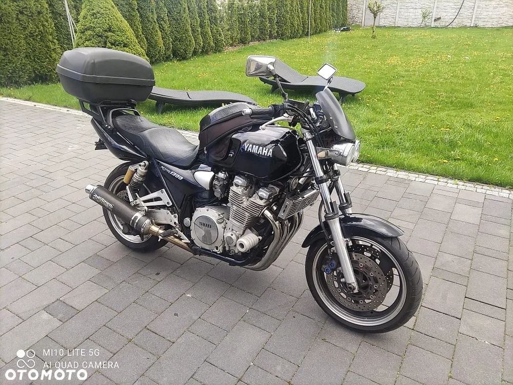 Yamaha XJR - 7