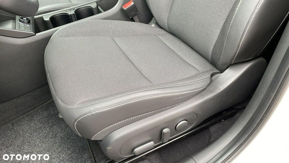 Hyundai Kona Electric 65kWh Executive - 16