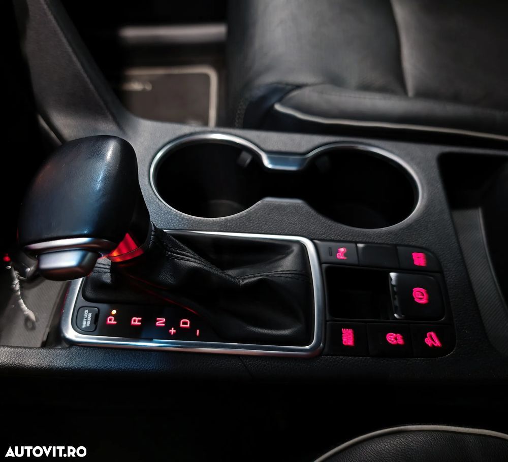 Kia Sportage 1.7 CRDI 2WD ISG Aut. GT Line - 13