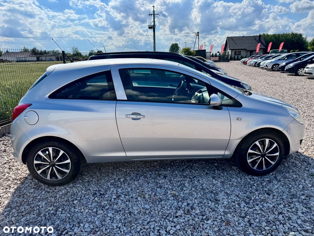 Opel Corsa 1.0 12V Essentia - 5