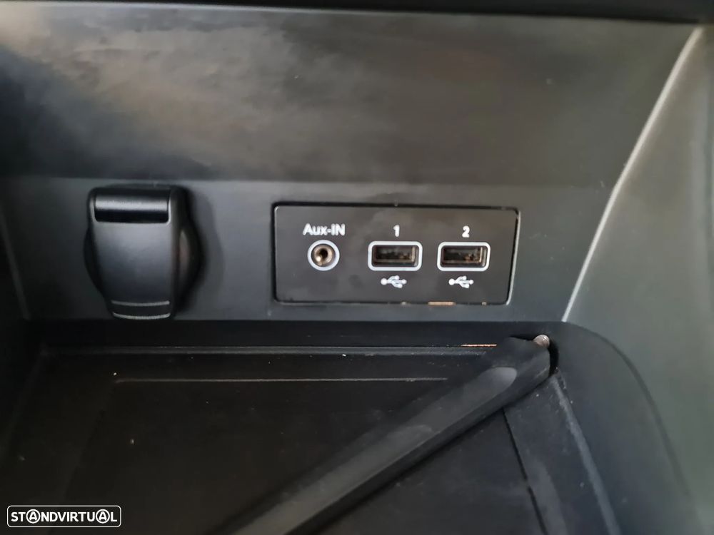 Renault Captur 1.0 TCe Equilibre Bi-Fuel - 36
