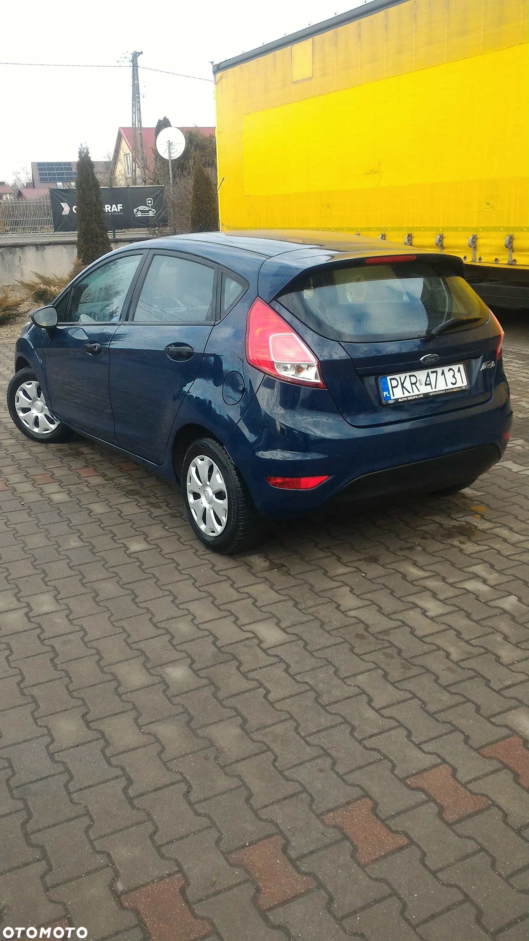 Ford Fiesta 1.5 TDCi Ambiente - 27