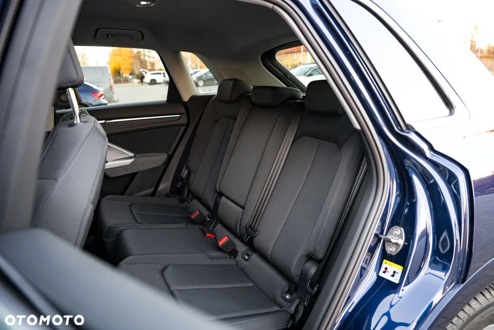 Audi Q3 35 TFSI S-Line - 22