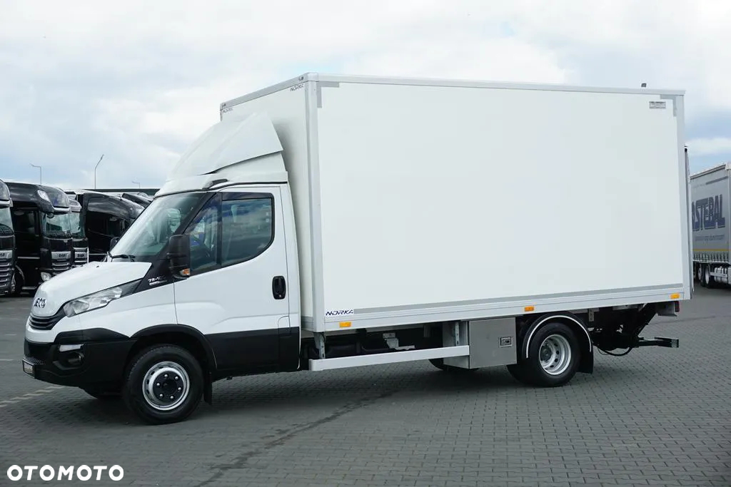 Iveco / DAILY / 70C18 / E 6 / KONTENER + WINDA / 10 PALET / ŁAD. 3565 KG - 3