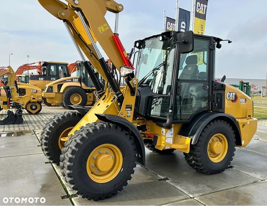 Caterpillar 906 - 36