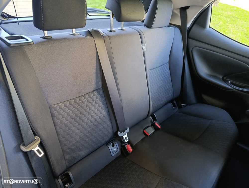 Toyota Yaris 1.0 VVT-i Exclusive - 19