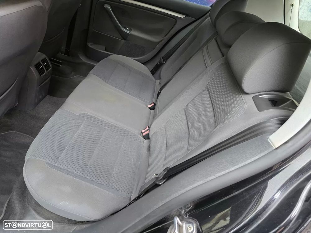 VW Golf 1.4i Trendline AC - 12