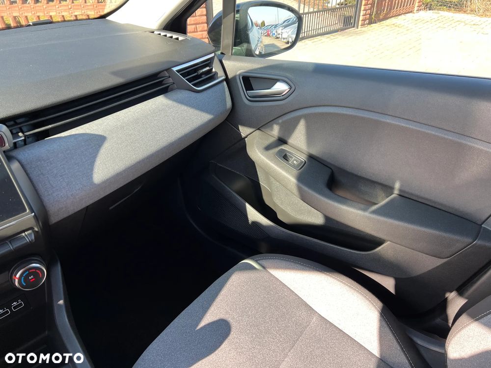 Renault Clio - 18