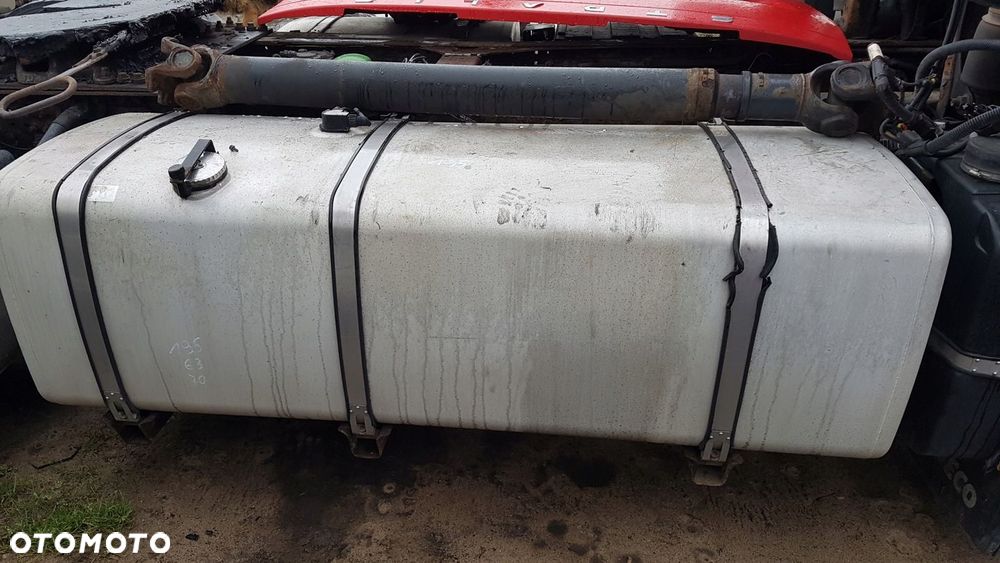 ZBIORNIK PALIWA KOMPLETNY 760 L. IVECO STRALIS EURO 5