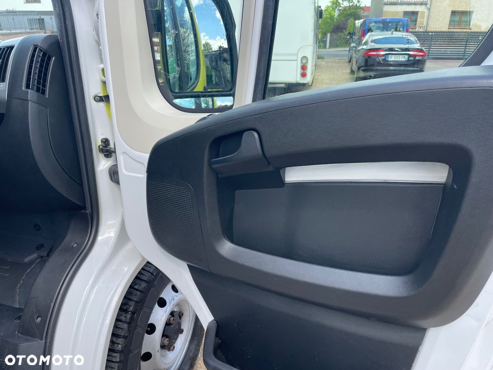 Fiat Ducato Ambulans Karetka Camper Maxxi FULLL XXXXL - 28