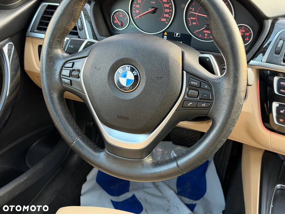 BMW Seria 3 330i Edition Luxury Line Purity - 28