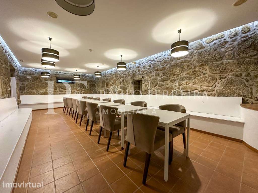 Restaurante equipado em Landim - Grande imagem: 4/27