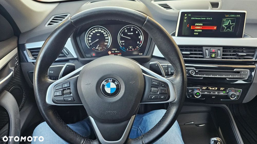 BMW X1 sDrive18d xLine - 38