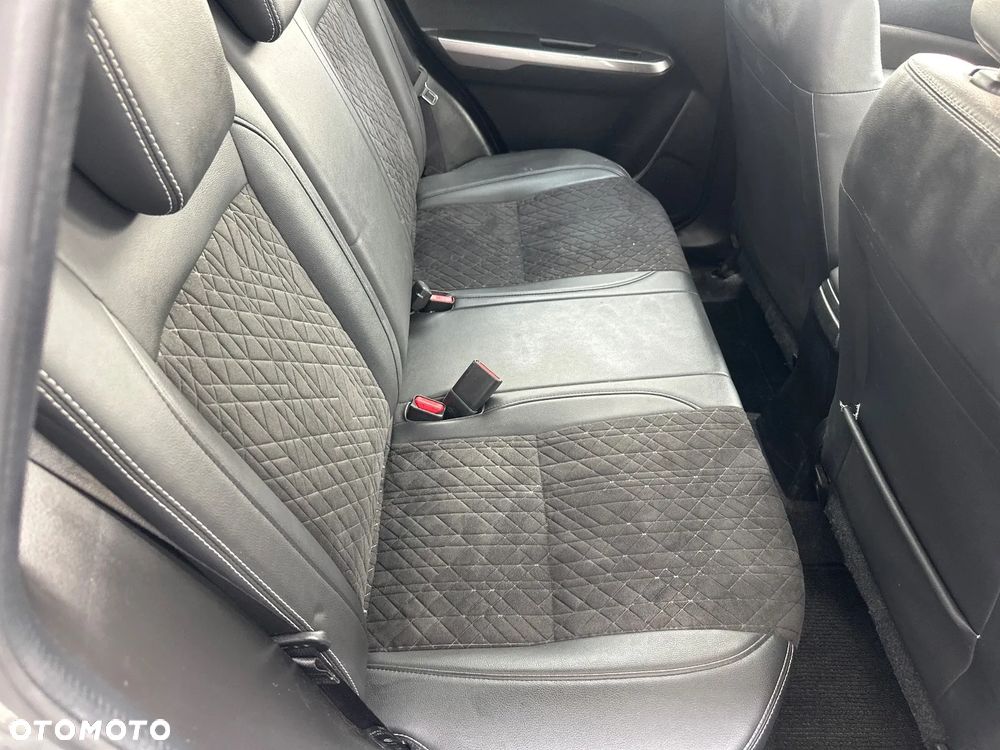 Suzuki Vitara - 22