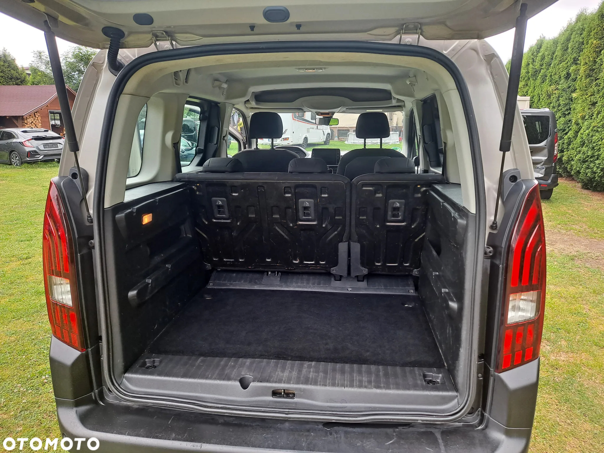 Peugeot Rifter BlueHDI 100 L1 Allure - 11