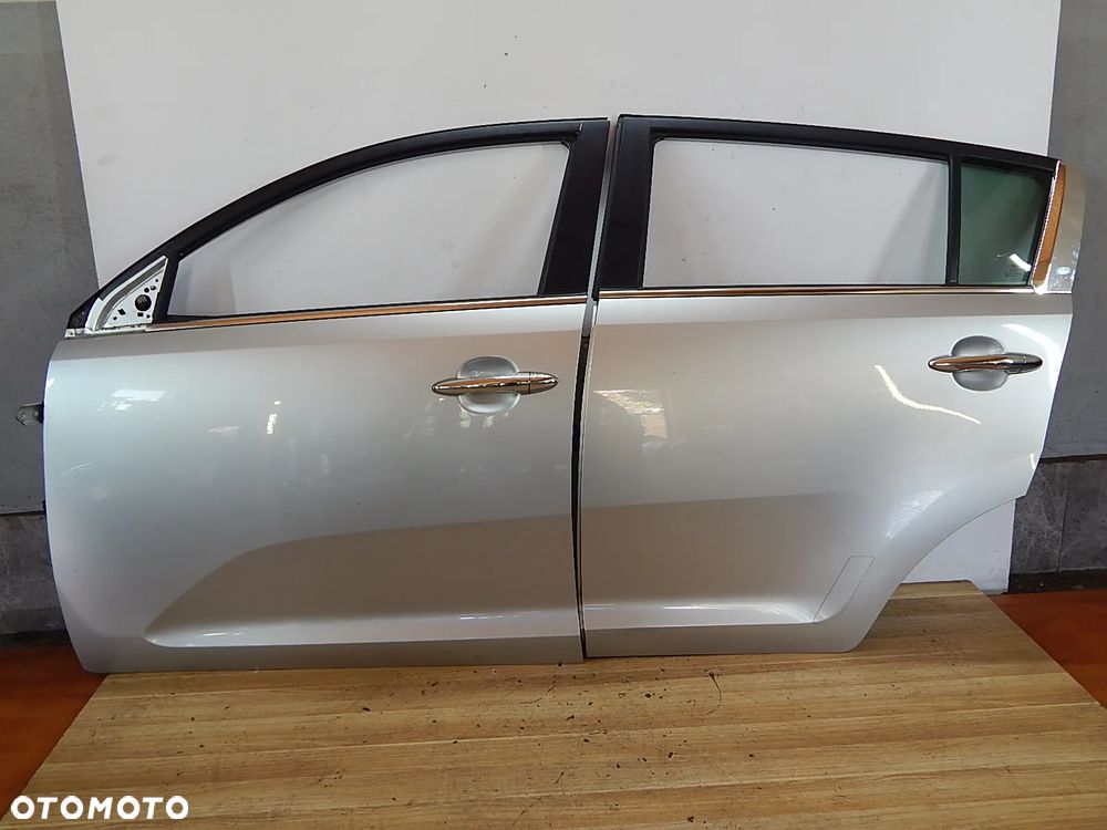 Drzwi lewy przód tył Kia Sportage III 10-16 srebrny 9s Łuków części - 1