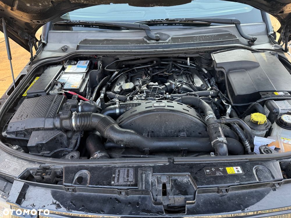 Land Rover Discovery SD V6 HSE - 10