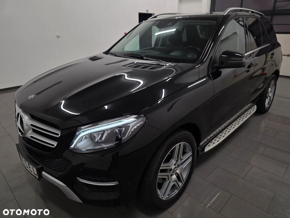 Mercedes-Benz GLE 250 d 4Matic 9G-TRONIC AMG Line - 35