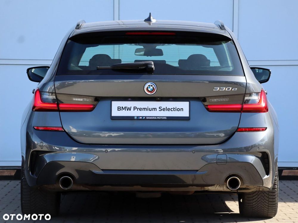 BMW Seria 3 330e M Sport sport - 10