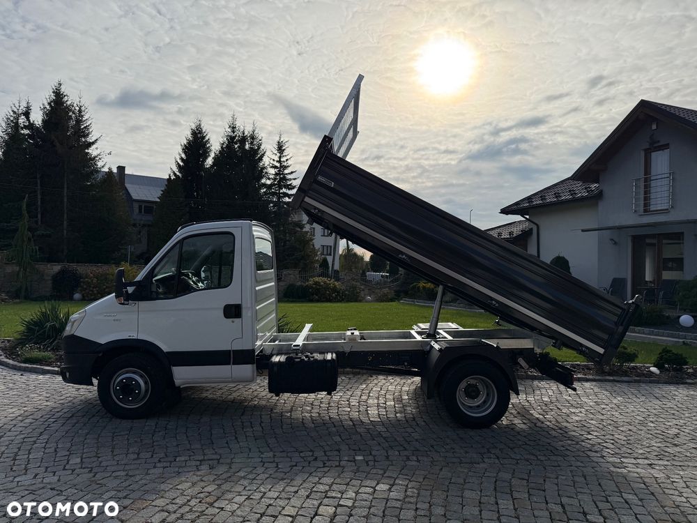 Iveco Daily 70C17 35C15 50C15 - 14