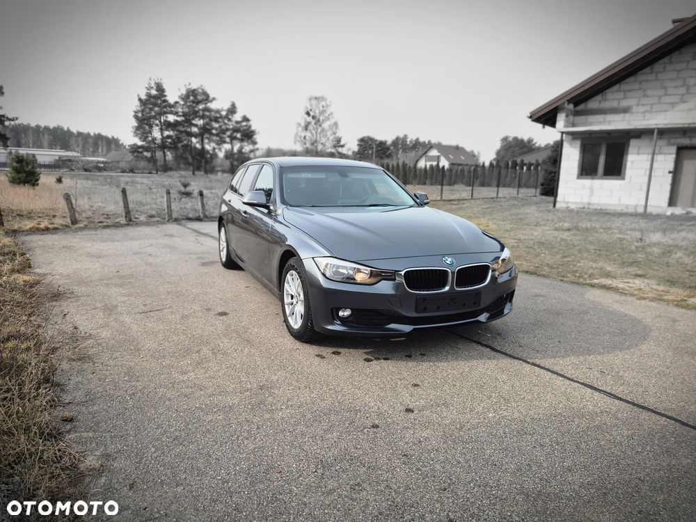 BMW Seria 3 316d - 13