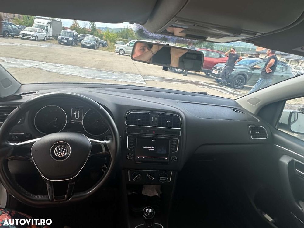 Volkswagen Polo 1.2 TSI Comfortline - 10