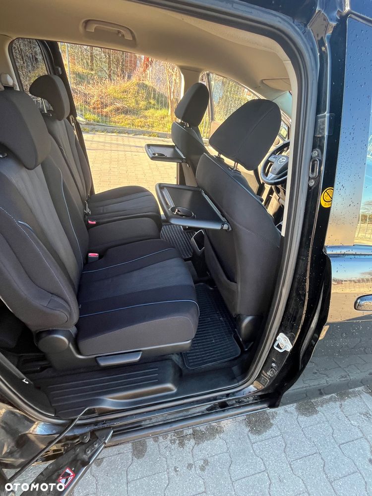 Mazda 5 - 8
