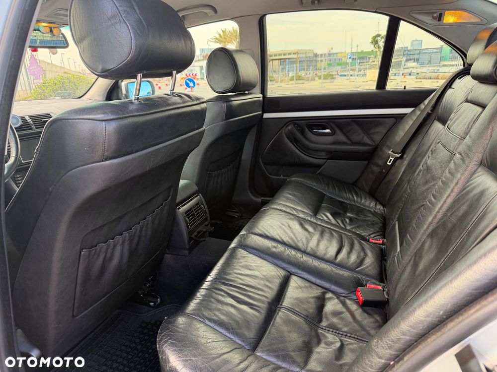 BMW Seria 5 - 11