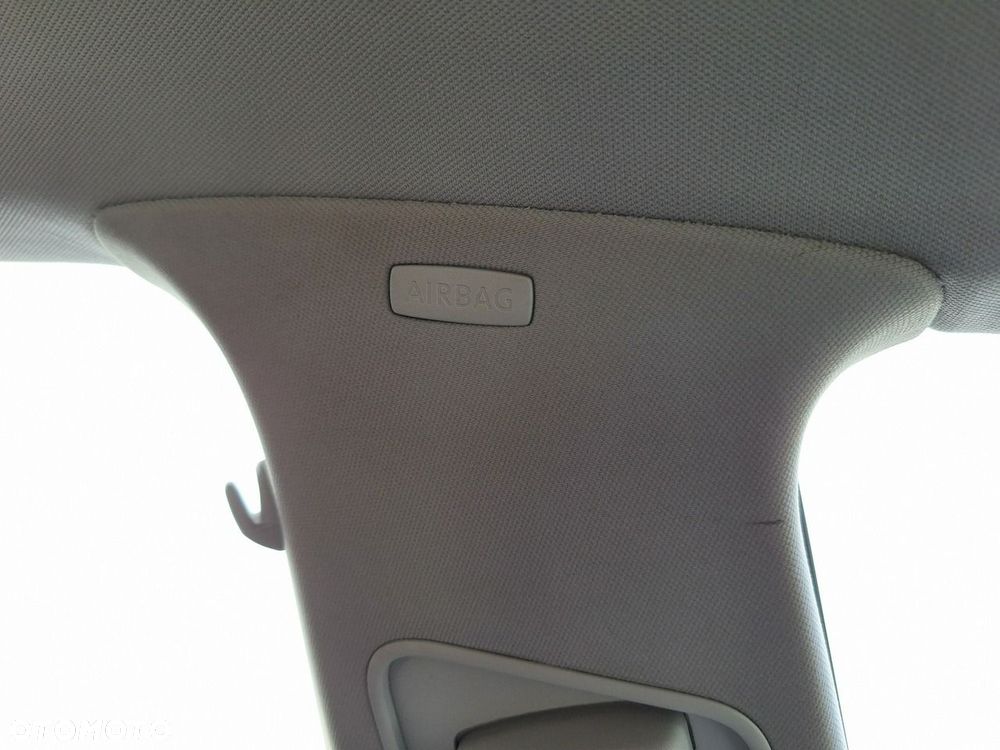 Volkswagen Golf - 13
