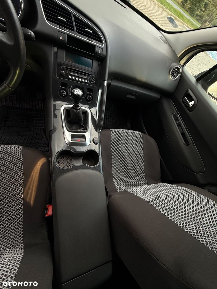 Peugeot 3008 1.6 HDi Trendy - 9